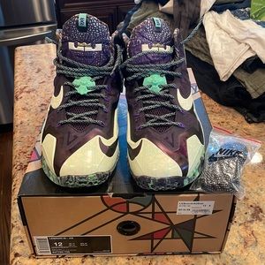 LEBRON XI - All star edition NOLA GUMBO